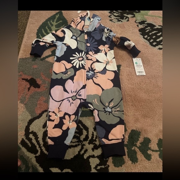 Carters Baby Girl lot 6 months - Picture 5 of 8